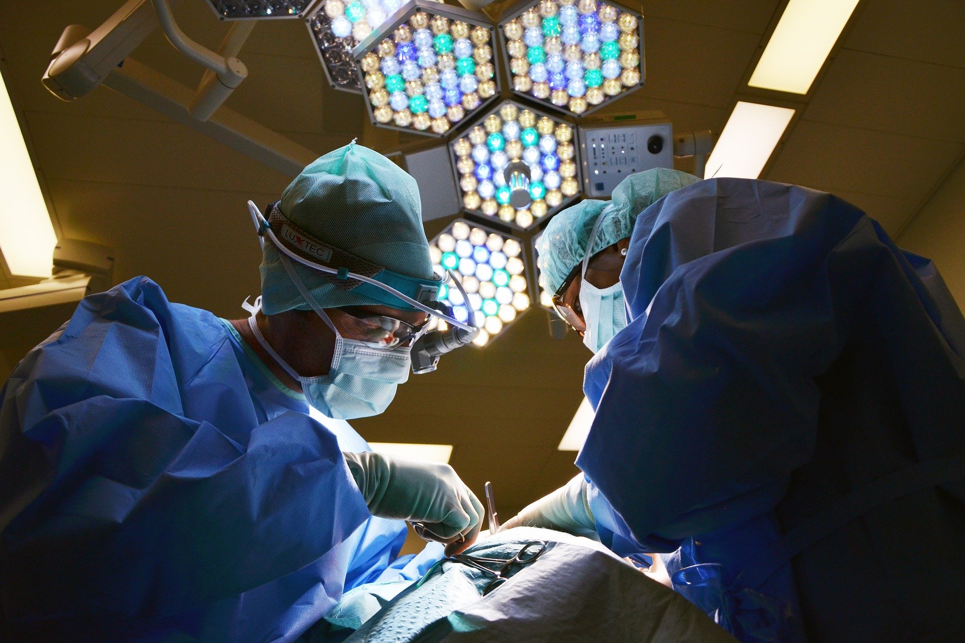 5 Benefits to Implementing  Surgicalists in your Hospital
